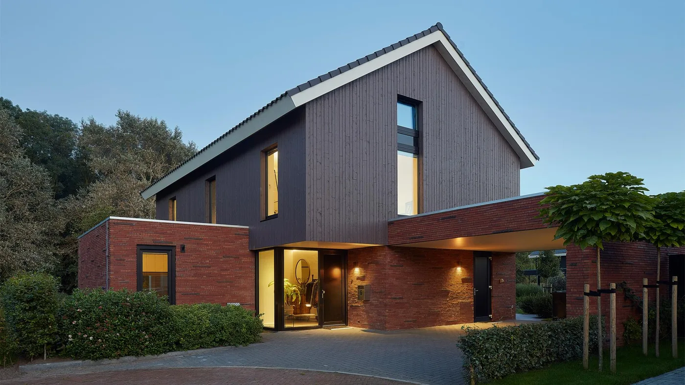 Modern villa Gealan Kubusz panorámaablakokkal
